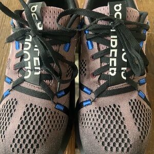 On Cloud Surfer Women’s size 8